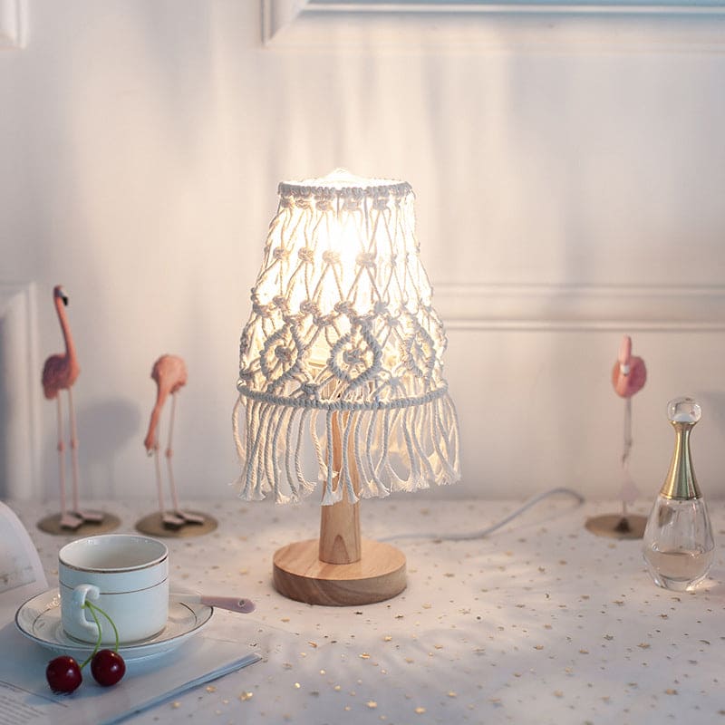 FeatherGlow Table Lamp – Luxury Table Lamp with Simplified Design
