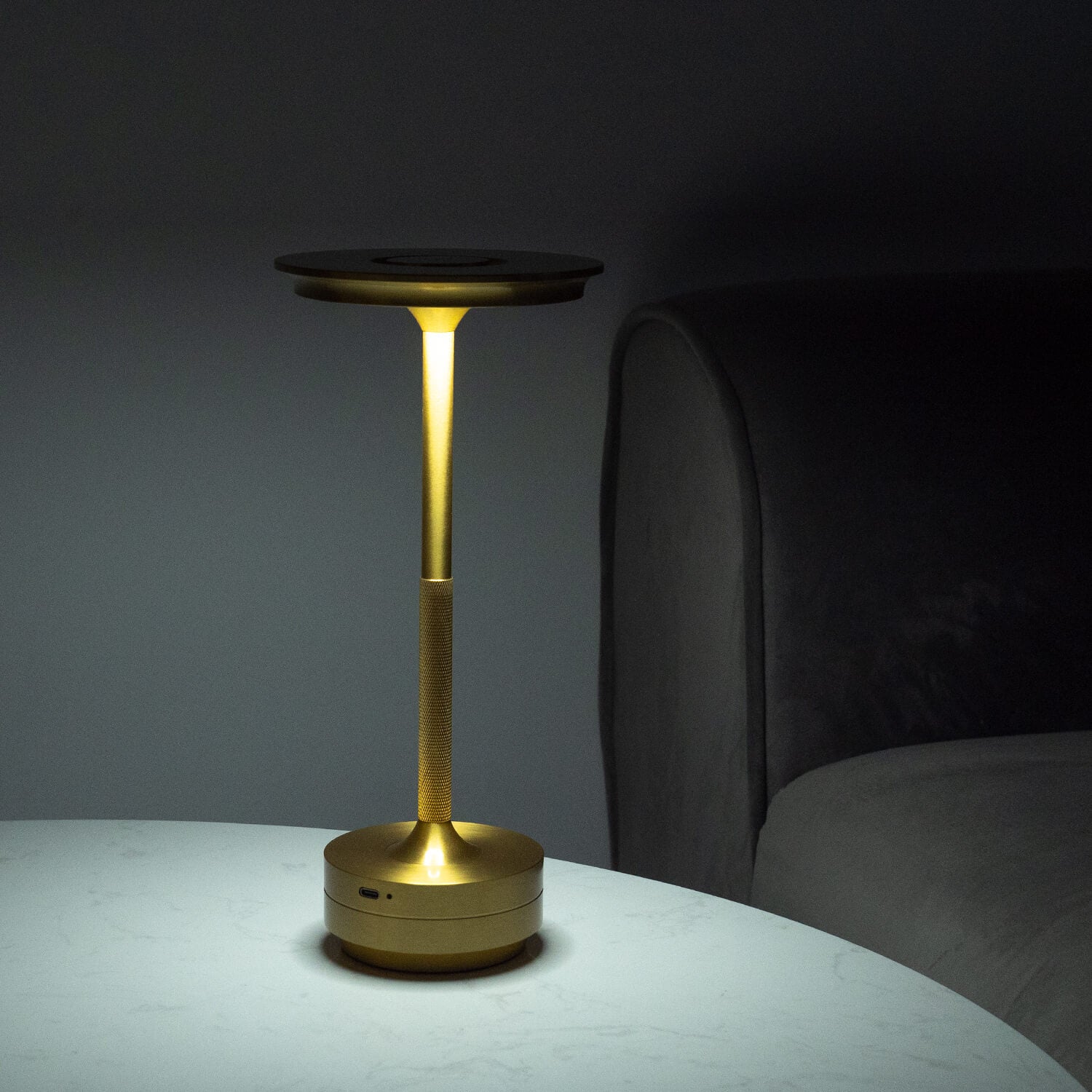 Lumiglow - Elegant Wireless Designer Lamp for Atmospheric Lighting