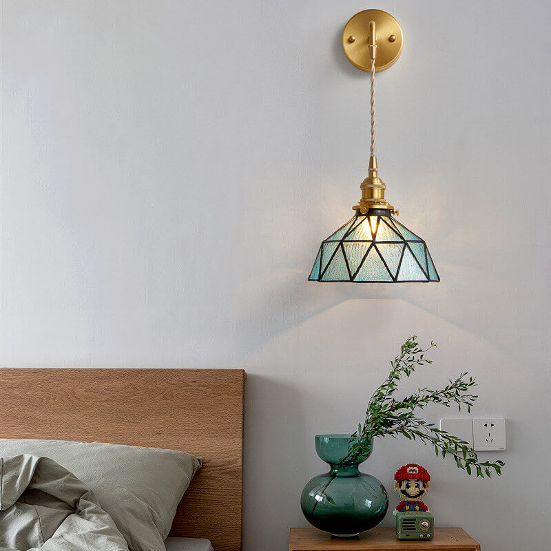 Aquarius – Elegant Wall Lamp with Water Ripple Glass