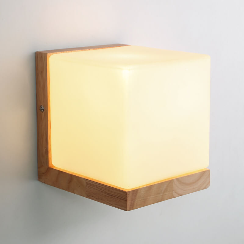 EcoChic Cube Wall Light – Sustainable & Modern Design