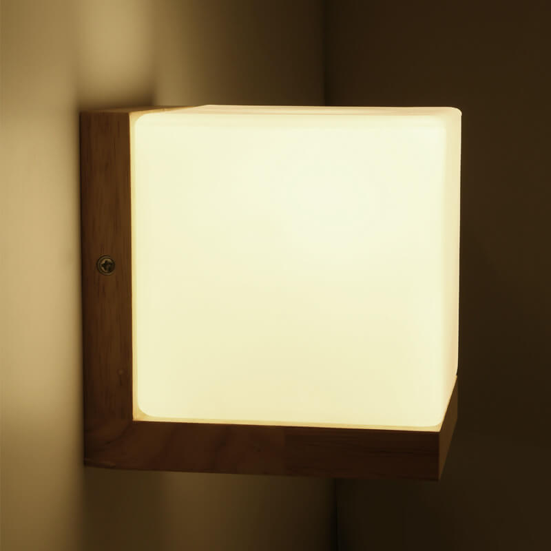 EcoChic Cube Wall Light – Sustainable & Modern Design