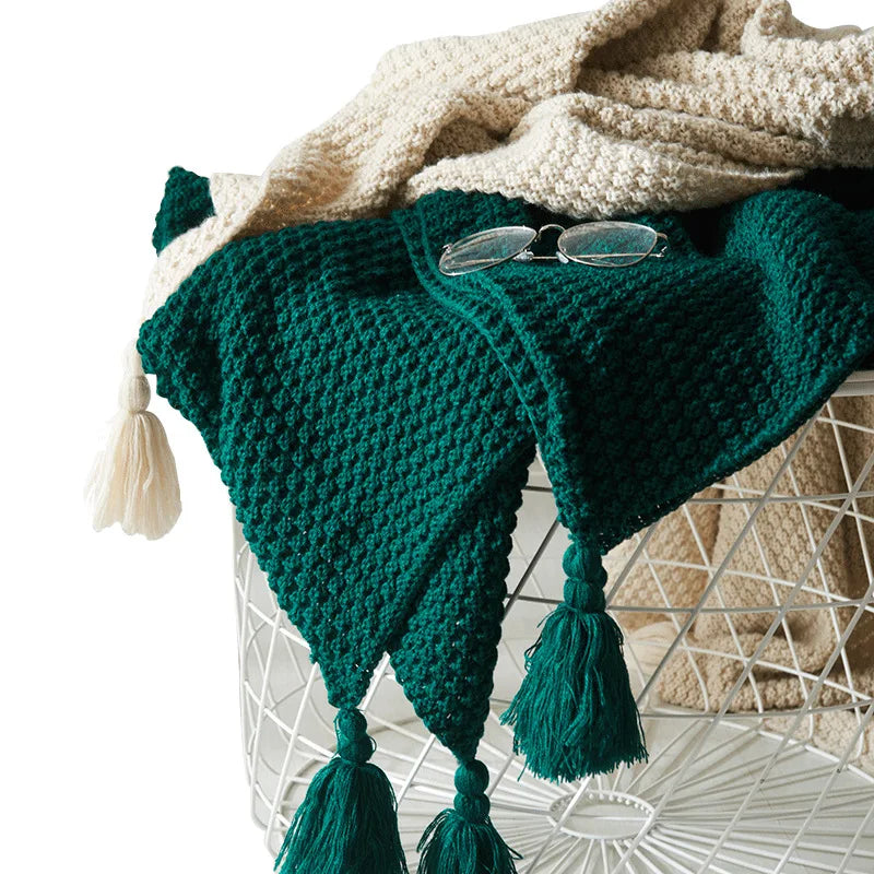 NordicCozy – Hand-Woven Wool Blanket with Fringes