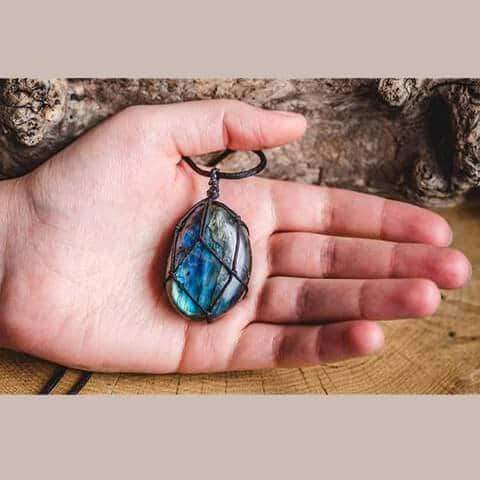 Aris DragonHeart Necklace – Mystic Labradorite Jewelry