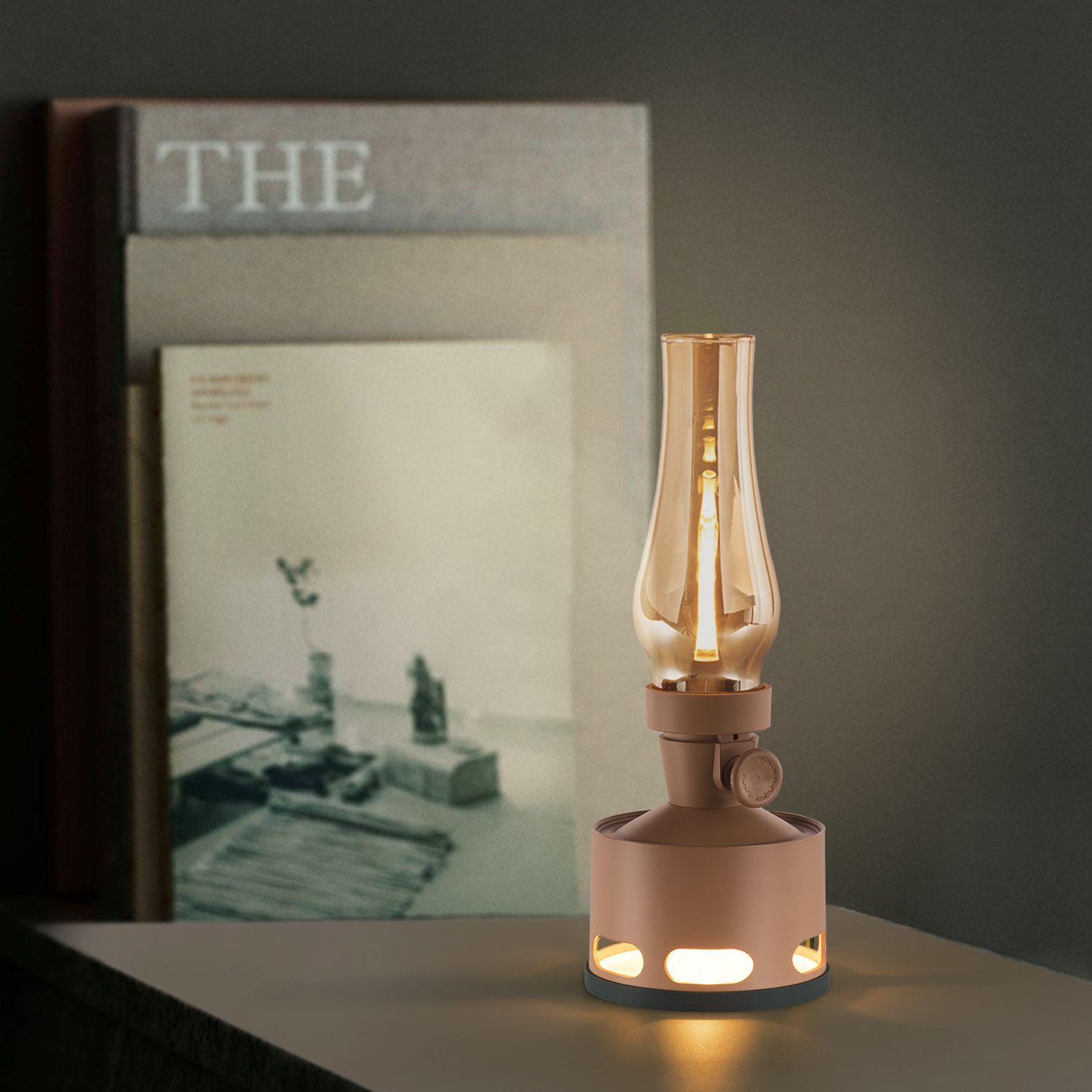 NostalgiaLamp - Vintage LED Lantern for Atmospheric Evenings