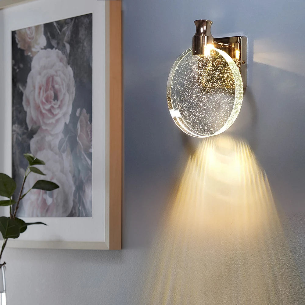 LumièreCéleste – Elegant Golden Wall Lamp for Atmospheric Interiors