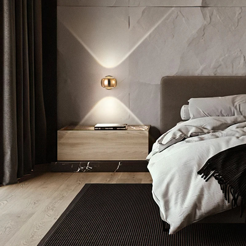LumièreArt – Stylish Wall Lamp with Flexible Lighting
