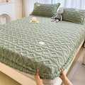 LuxeLoom Duvet - Luxurious Flannel Duvet for Ultimate Warmth and Comfort