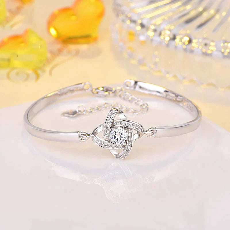 Stylish Love Knot Bracelet | Perfect for Everyday Wear!