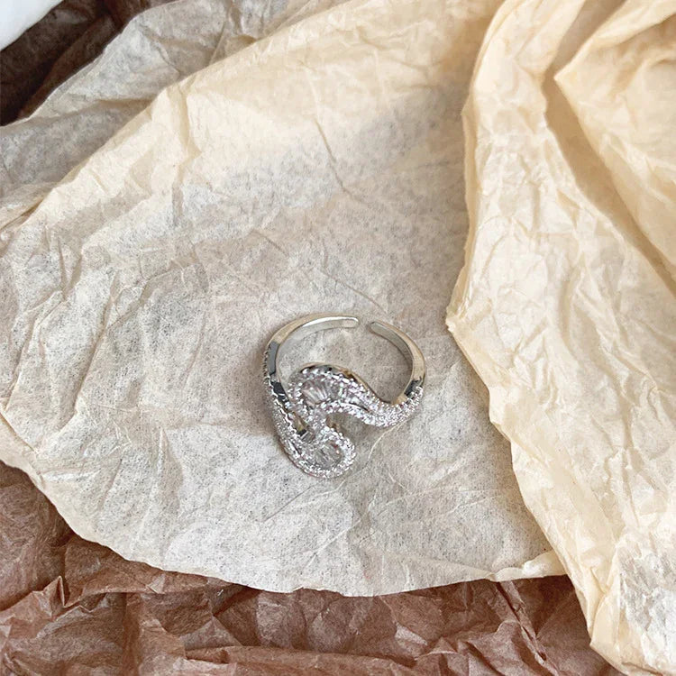 Elegant S-Shaped Silver Ring with Enchanting Zirconia - Seraphine