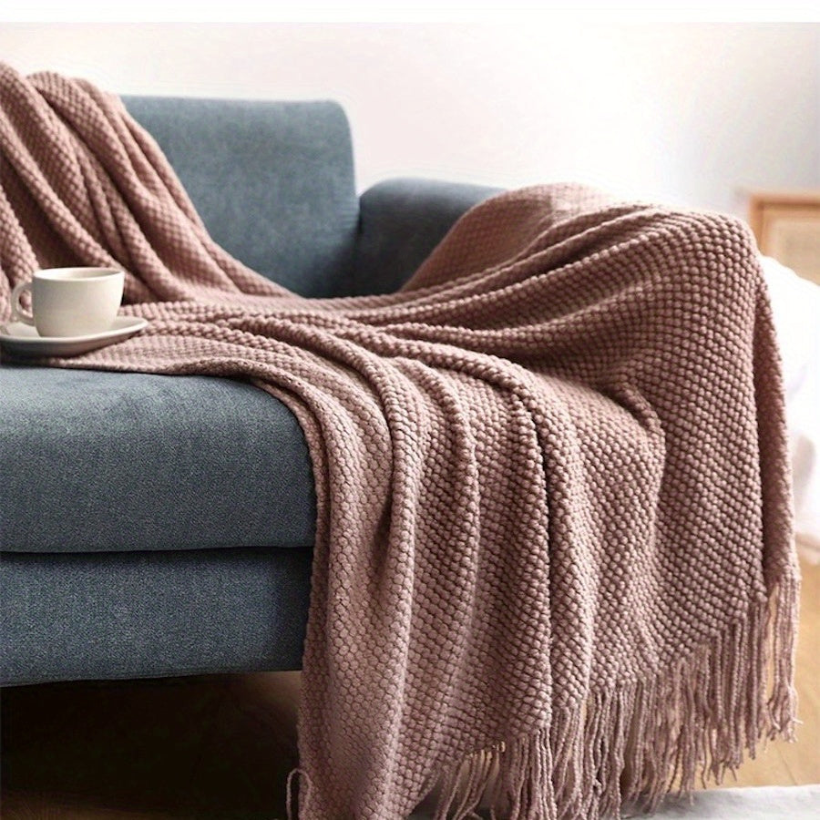 CozyWeave – Stylish Knitted Blanket with Tassels