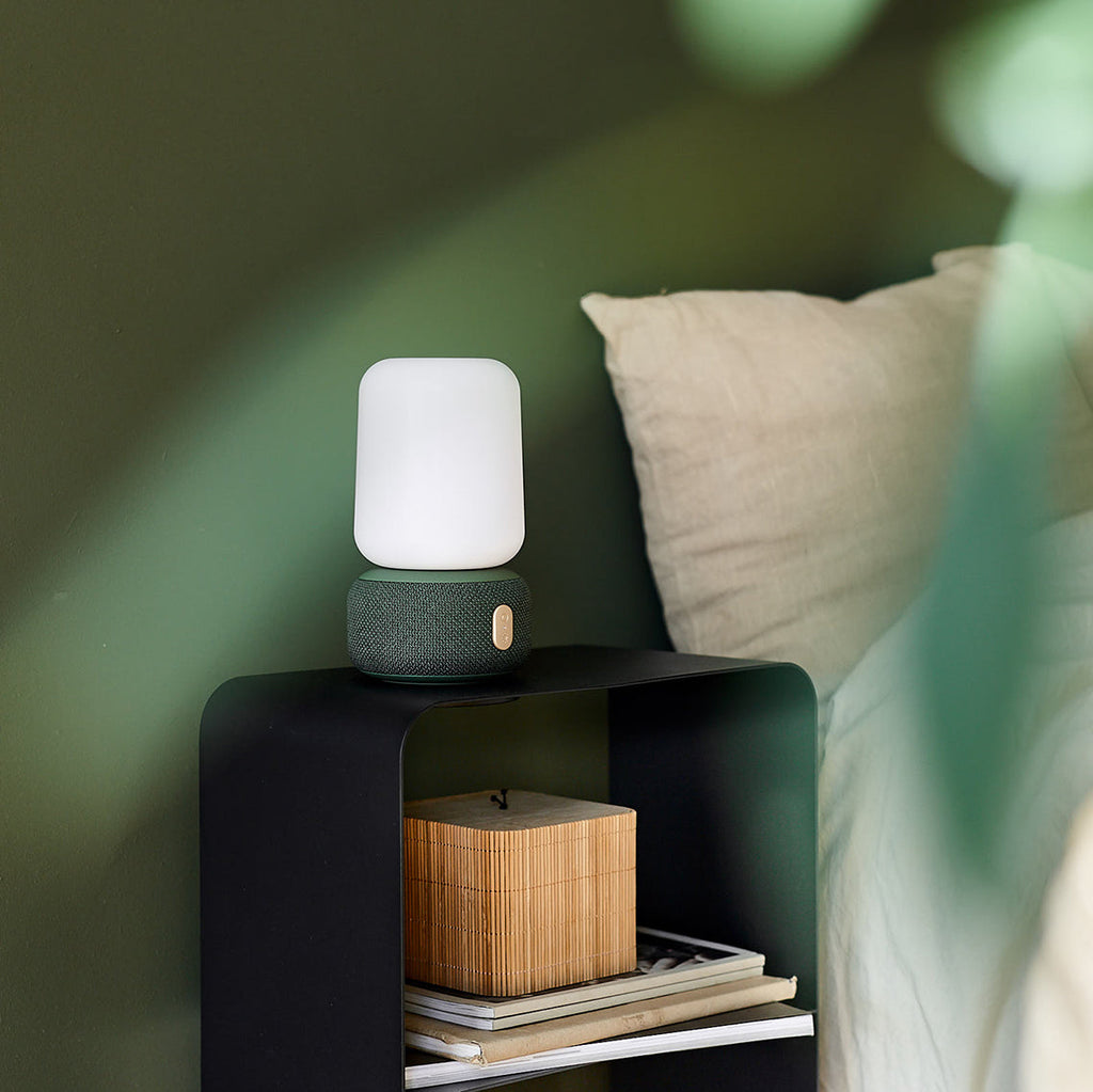 SmartGlow – Smart LED Lamp with Dimmable Sound