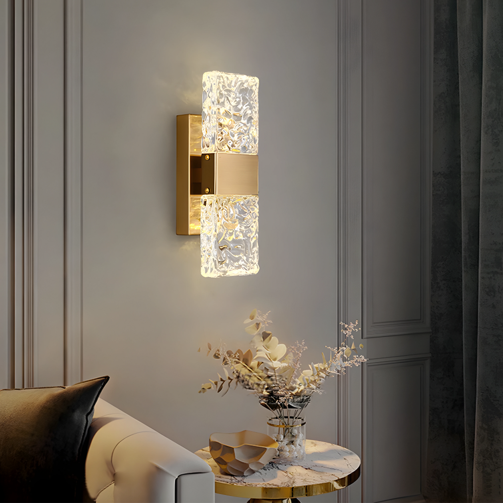 Radiance Arc Wall Lamp – Luxury Lighting for a Chic Interior