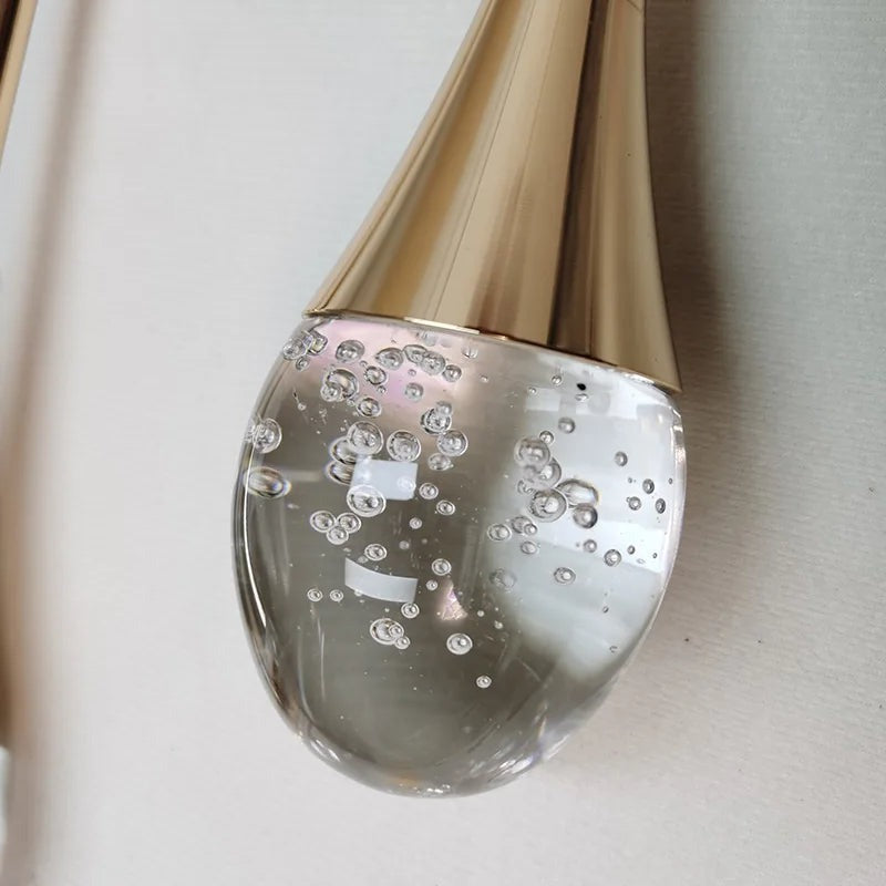 Elegant Teardrop-shaped Wall Lamp - Luxury for Your Interior