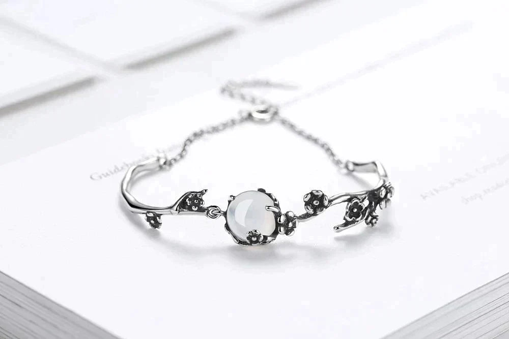 MoonGleam Bracelet - Elegant Silver Bracelet for Every Occasion