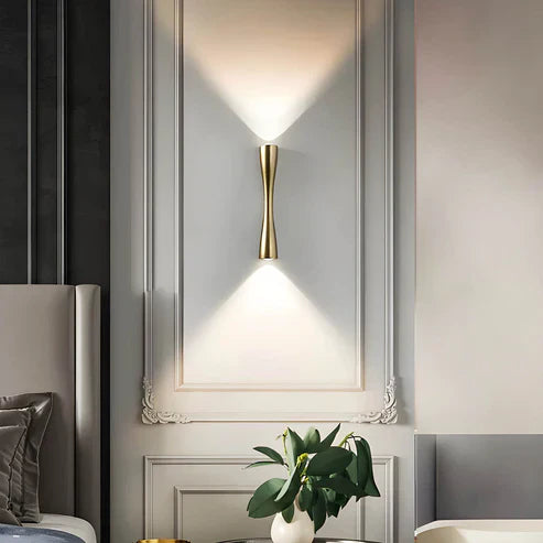 RéconfortGlow – Elegant Waterproof Wall Lamp for Indoors and Outdoors
