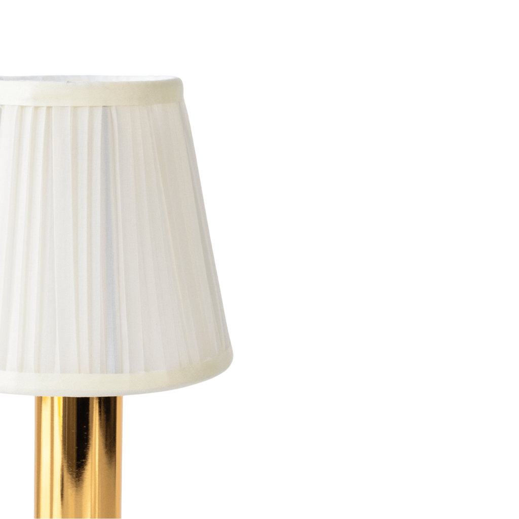 Refined Wireless Table Lamp with Dimming Function – CozyGlimmer