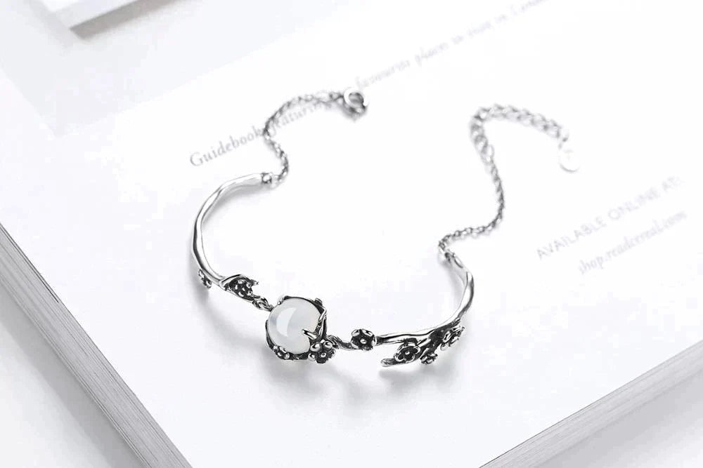 MoonGleam Bracelet - Elegant Silver Bracelet for Every Occasion