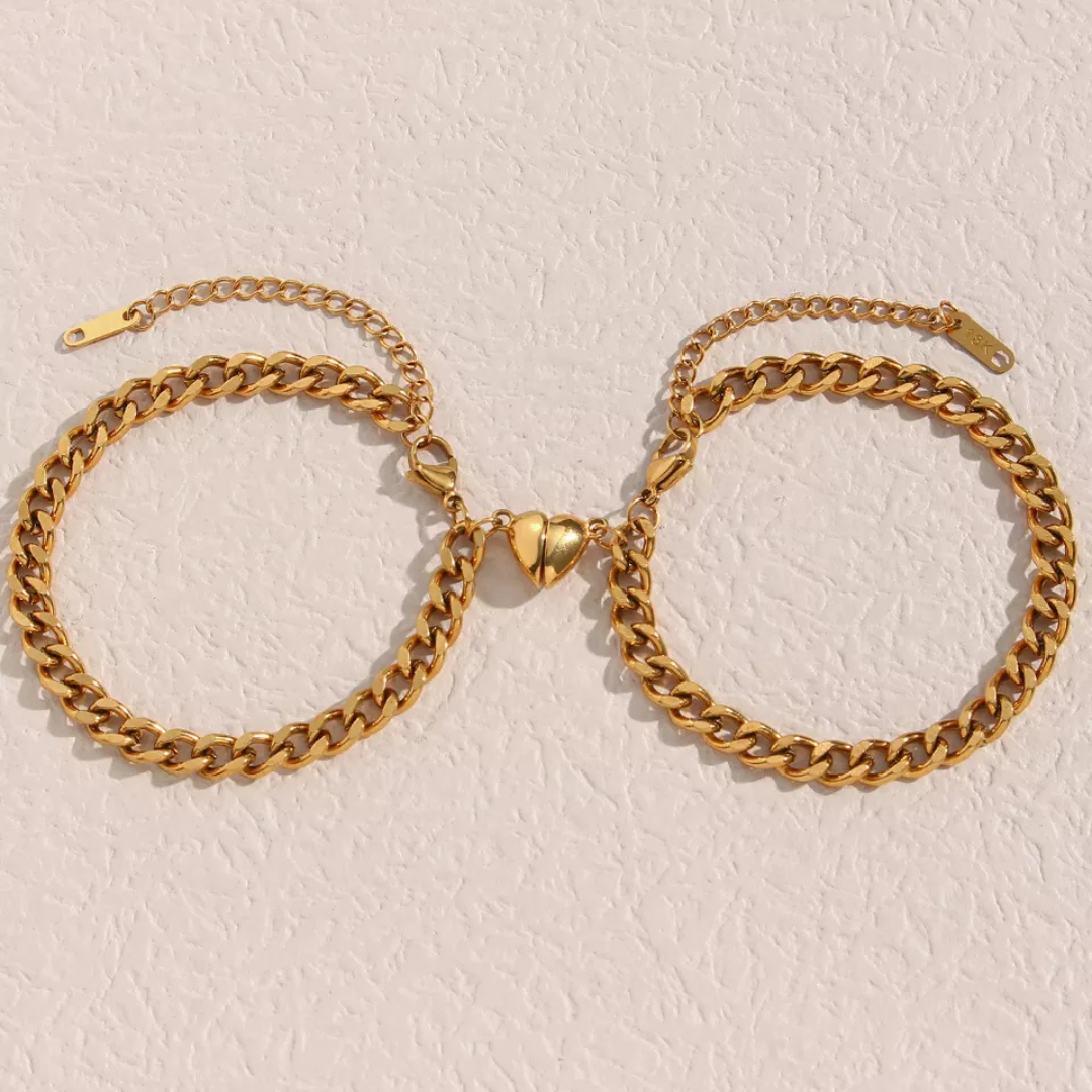 Liora Bracelets Set - Elegant Heart Bracelets