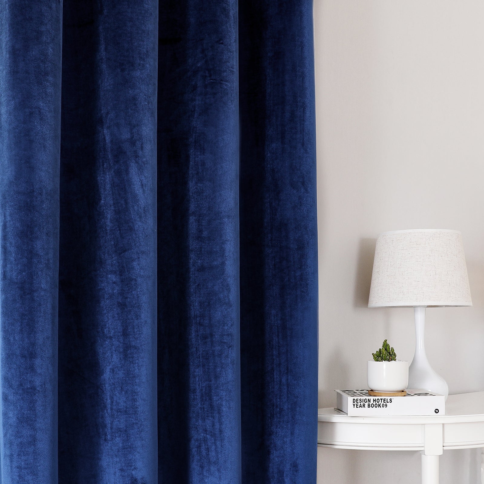 VelvetEase Curtains - Luxurious Thermal Velvet for Optimal Comfort