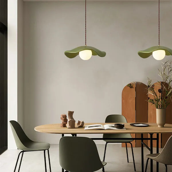 Lotus Leaf Pendant Light - Bring Natural Elegance to Your Dining Space