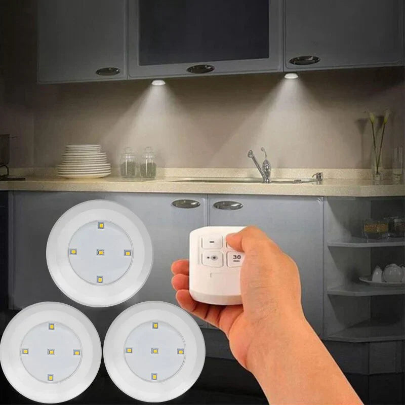 SmartGlow – Energy-Efficient LED Lamp with Standby Mode