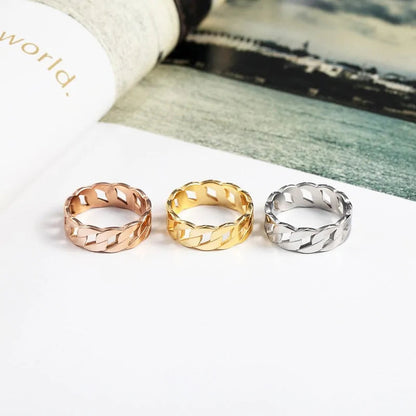 ElaraGlow – Elegant Ring Lamp for Home