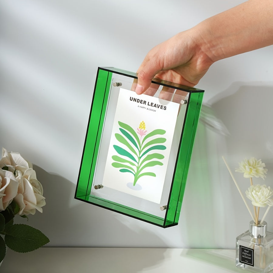 ChicFrame – Luxury Acrylic Photo Frame for Your Photos