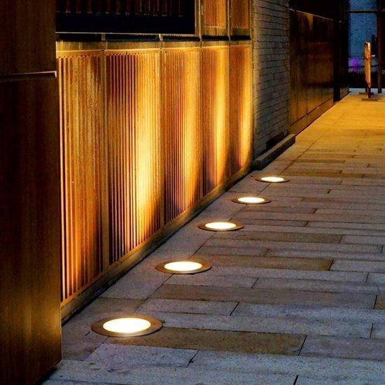 LED Solar Garden Lights Deluxe (Black edition) - Create a wonderful atmosphere in your garden!