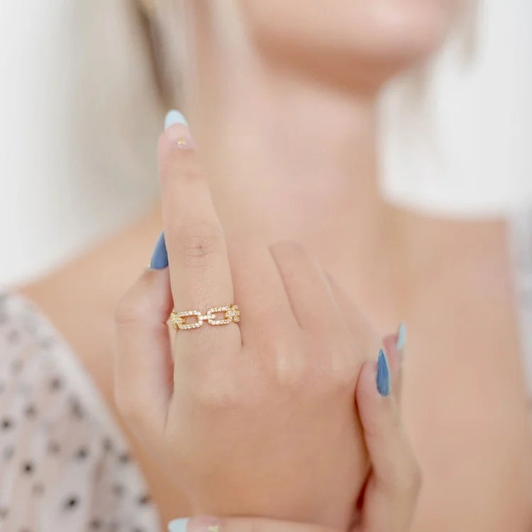 Radiant Gold Link Ring with Zirconia - Marina Elegance