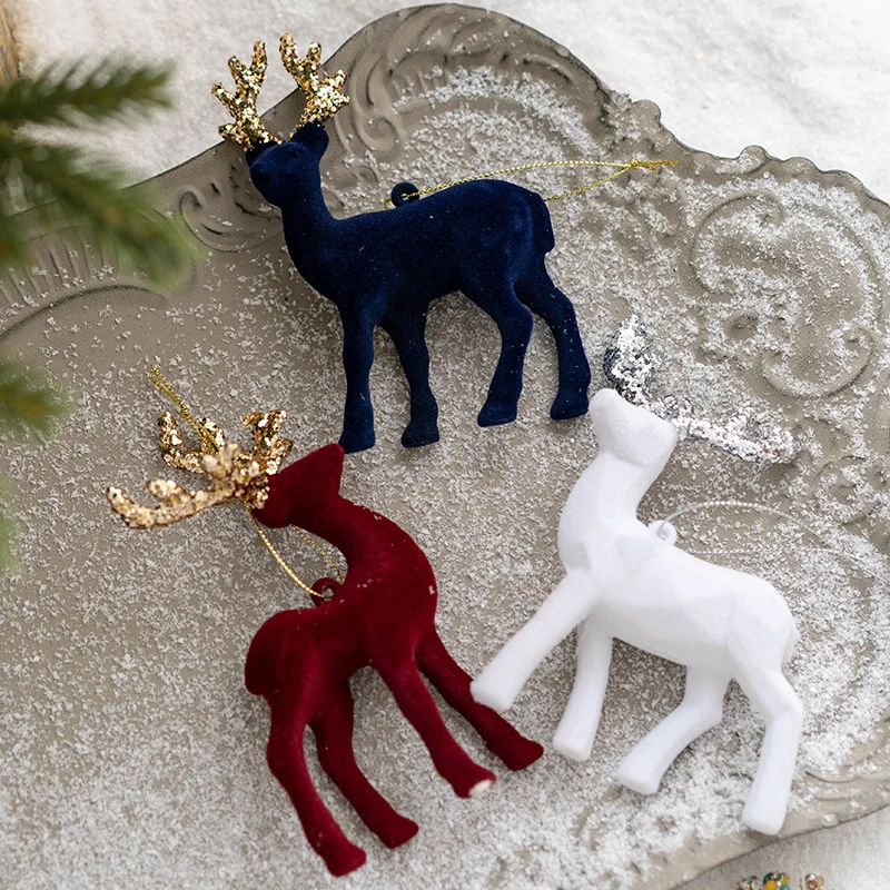 Sparkling Deer Ornament – Luxury Christmas Decoration for a Festive Atmosphere