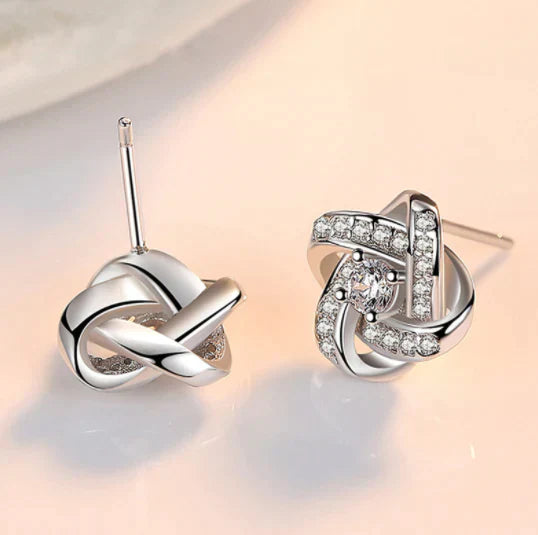 Charming Love Knot Necklace and Earrings Set | The ideal gift!