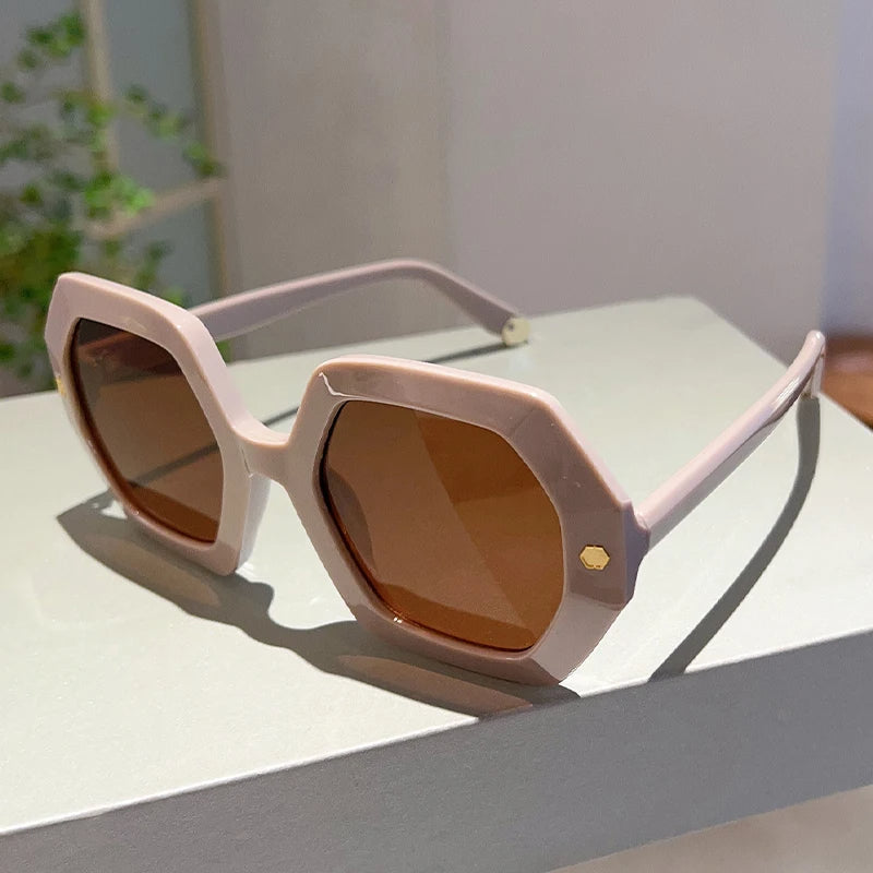 ReginaShade - Trendy Oversized Sunglasses for Women