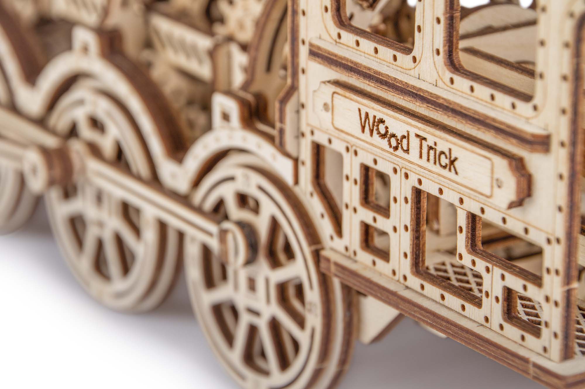 TrainCraft 3D Puzzle - Historical Locomotive with Wagon