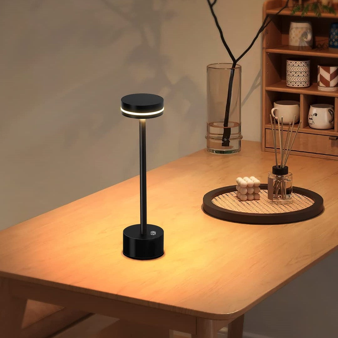 StellarGlow - Wireless Outdoor Lamp with Customizable Lighting