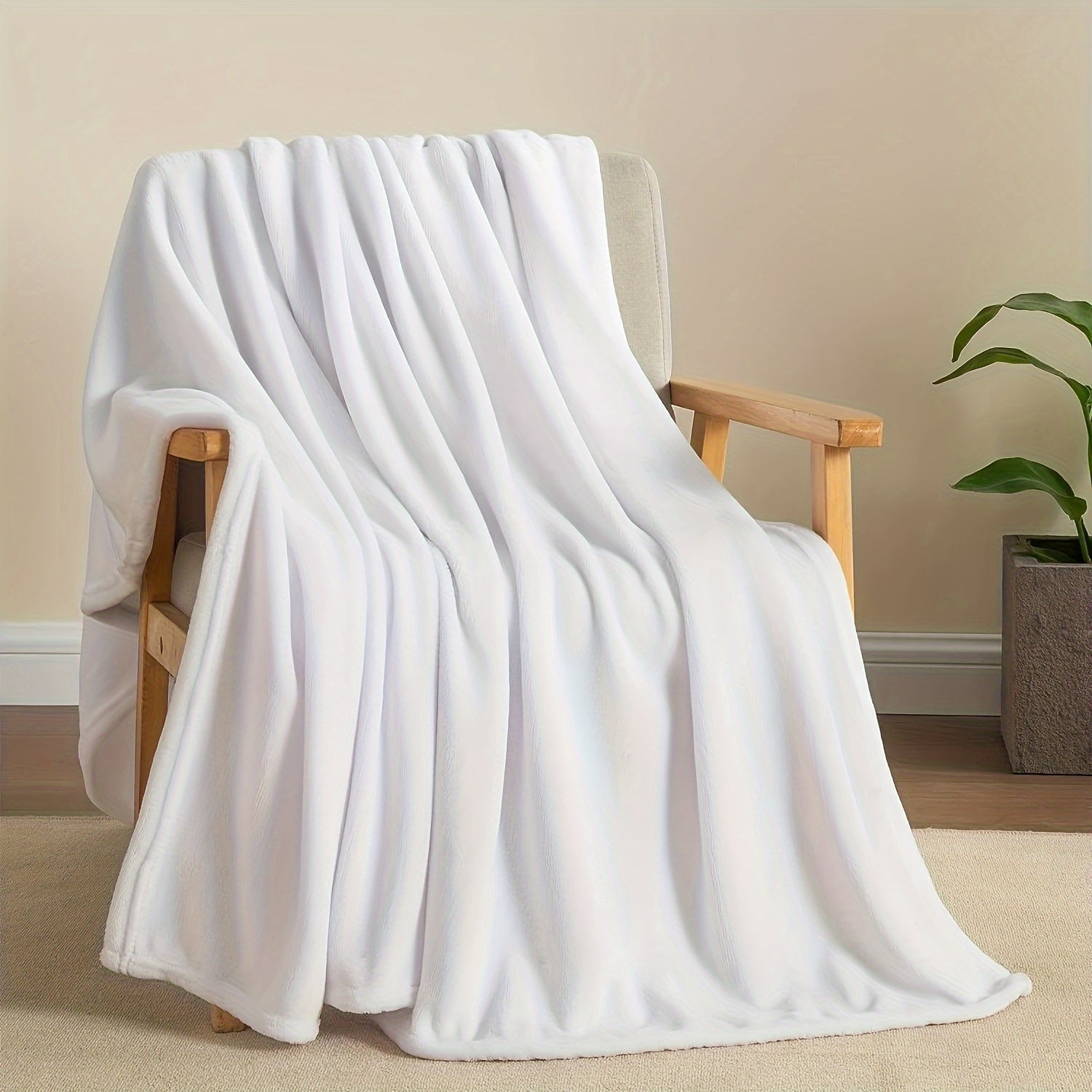 UltraSoft Fleece Blanket – Luxury Reversible for All Seasons