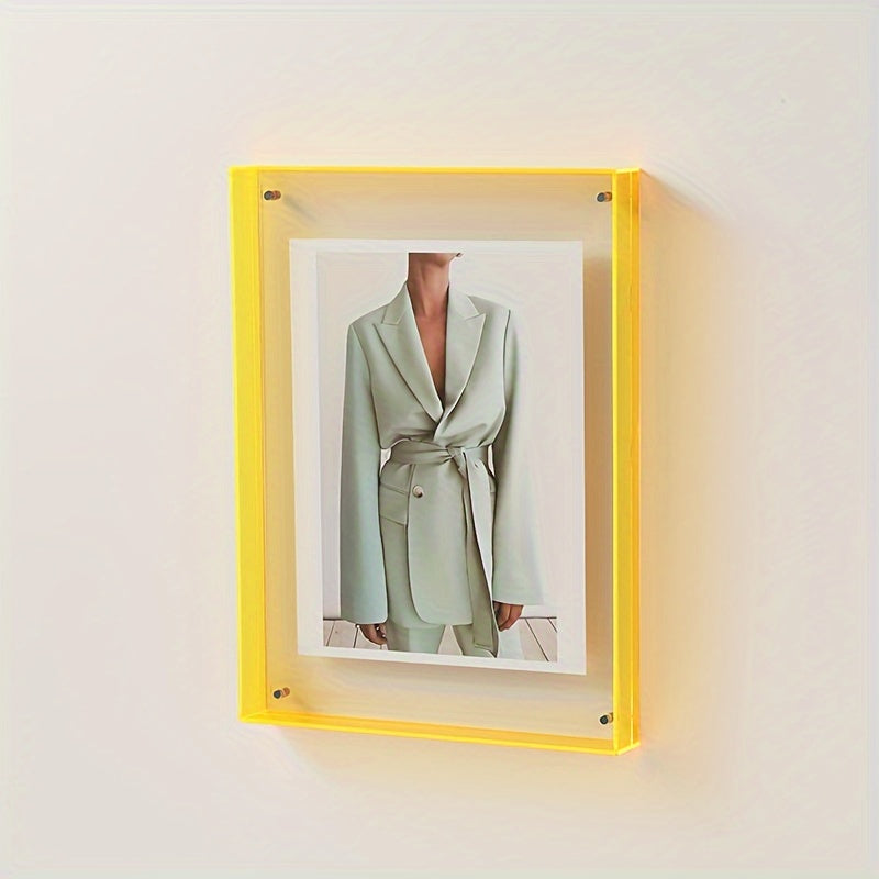 AcrylicFrame – Minimalist Photo Frame for Artworks