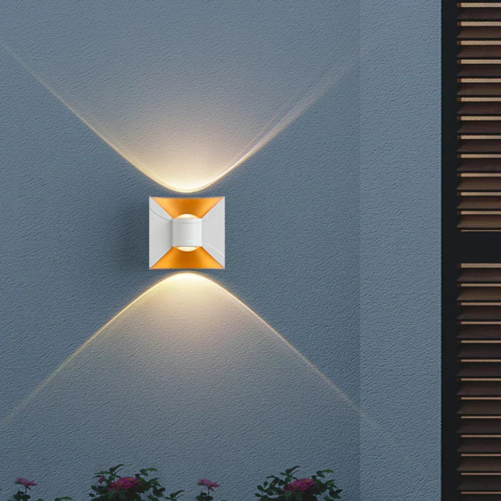 LumiereMurale Wandlamp - Stijlvolle LED Buitenverlichting voor Uw Tuin
