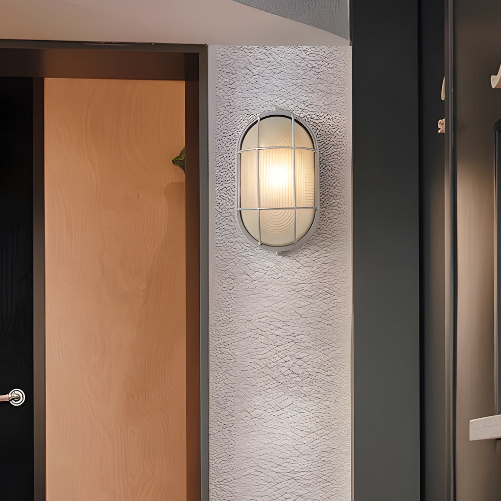 RetroGlow – Industrial Outdoor Wall Lamp