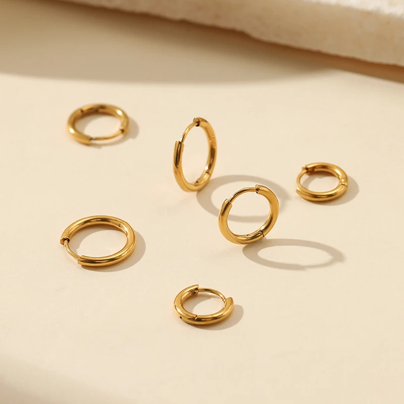 Sophia Hoop Earrings – Elegant Silver Earrings