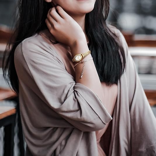 Romy Watch – Elegant Women's Watch in Mini Size