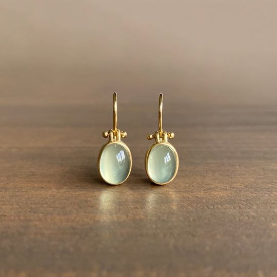 Chic Vintage Earrings with Radiant Green Moonstone - Elina Design