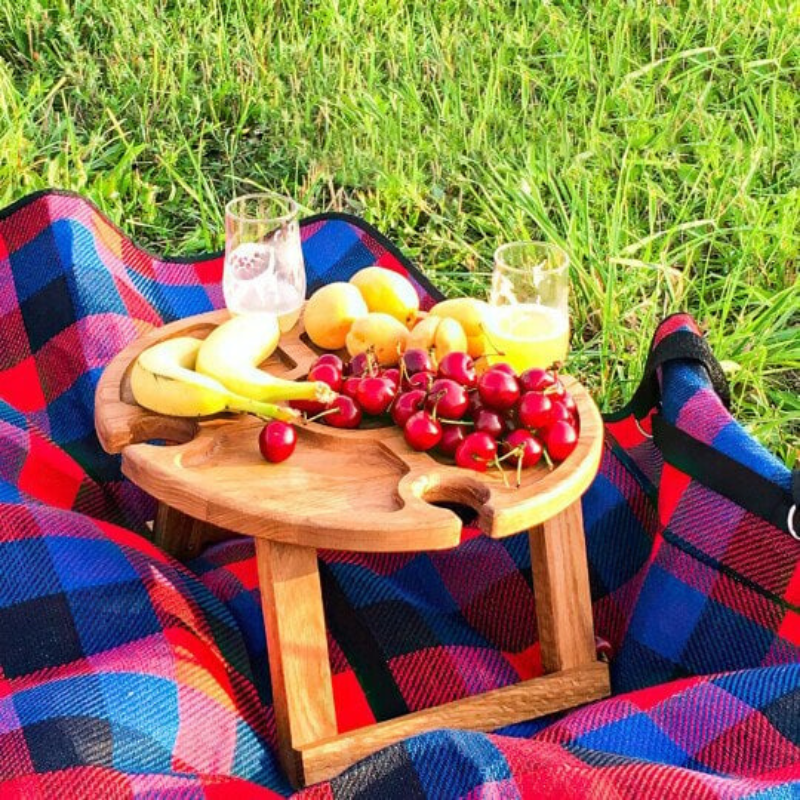WineNest - Stylish Foldable Picnic Table for Wine