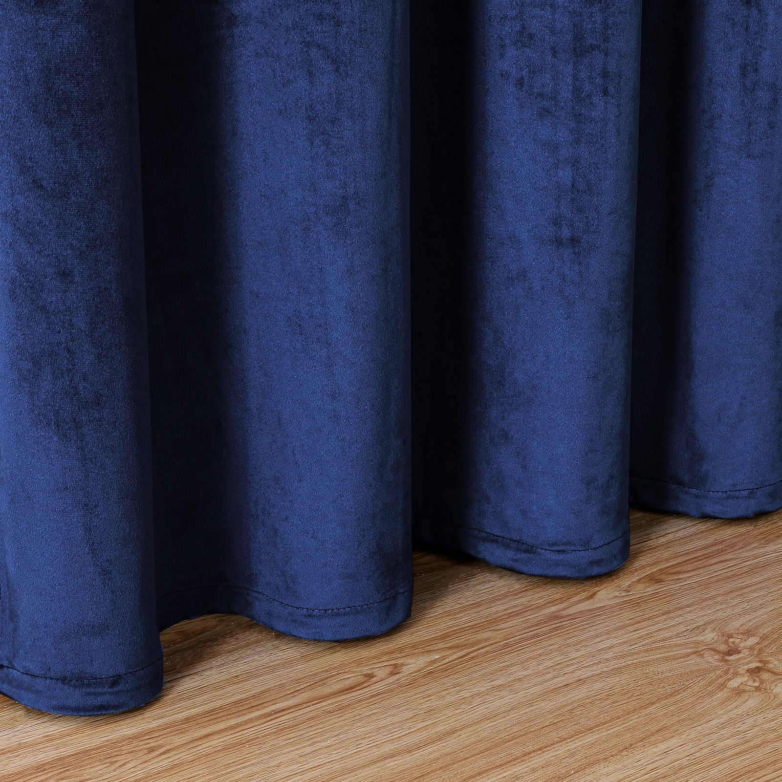 VelvetEase Curtains - Luxurious Thermal Velvet for Optimal Comfort