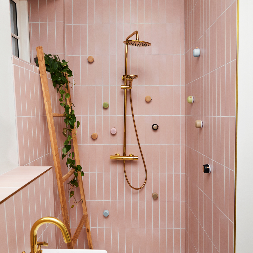 AquaBeats – Waterproof Bluetooth Bathroom Lamp