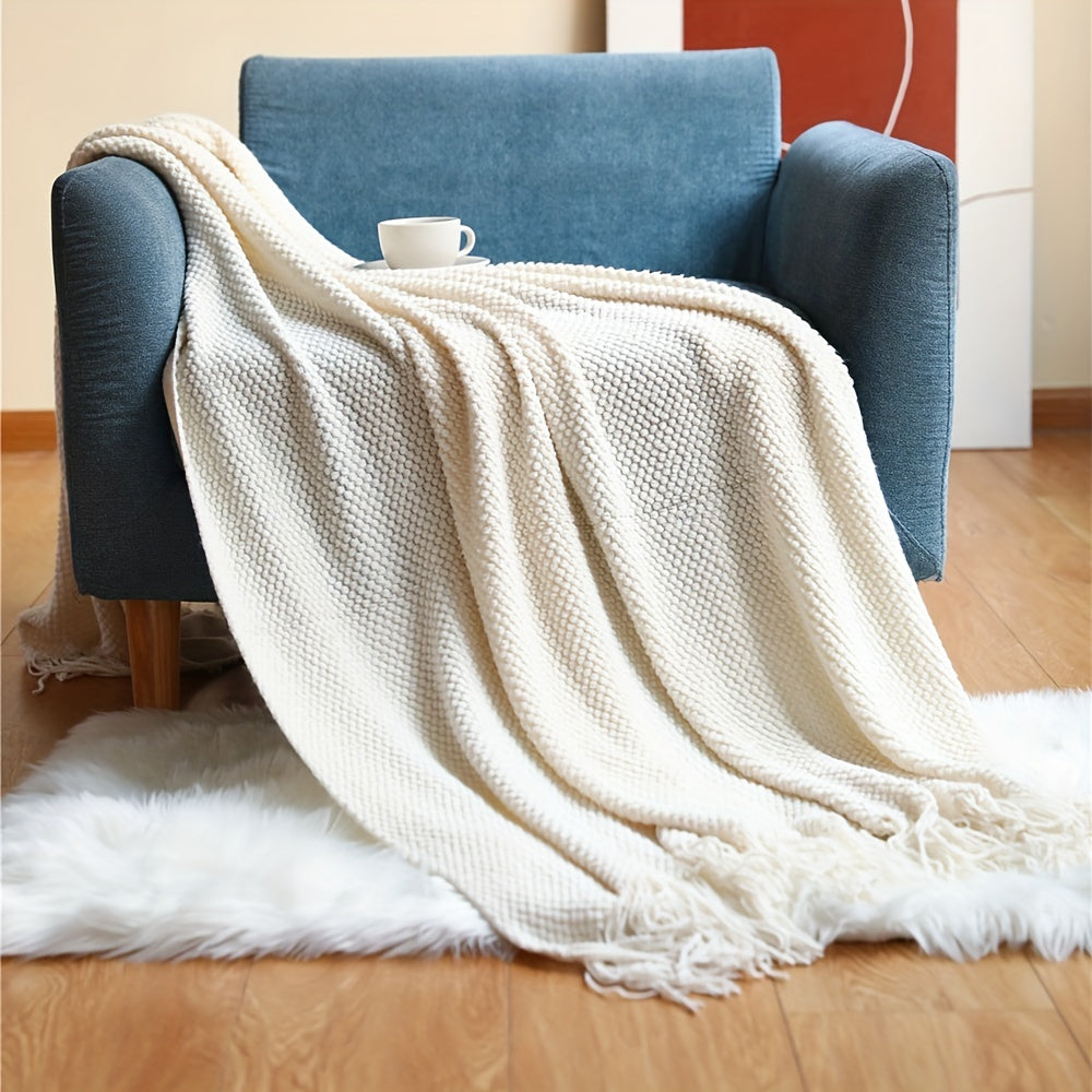 CozyWeave – Stylish Knitted Blanket with Tassels