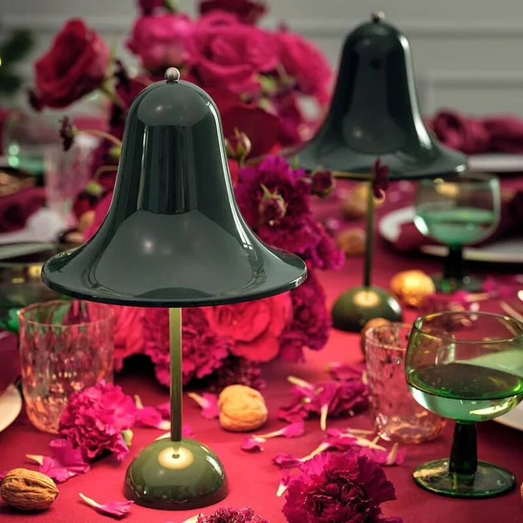 GlowSphere Table Lamp - The Wireless Designer Lamp for Every Atmosphere