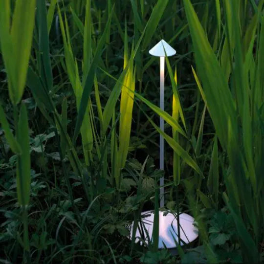 Wireless Spikelight - Waterproof & Dimmable Cordless Lighting