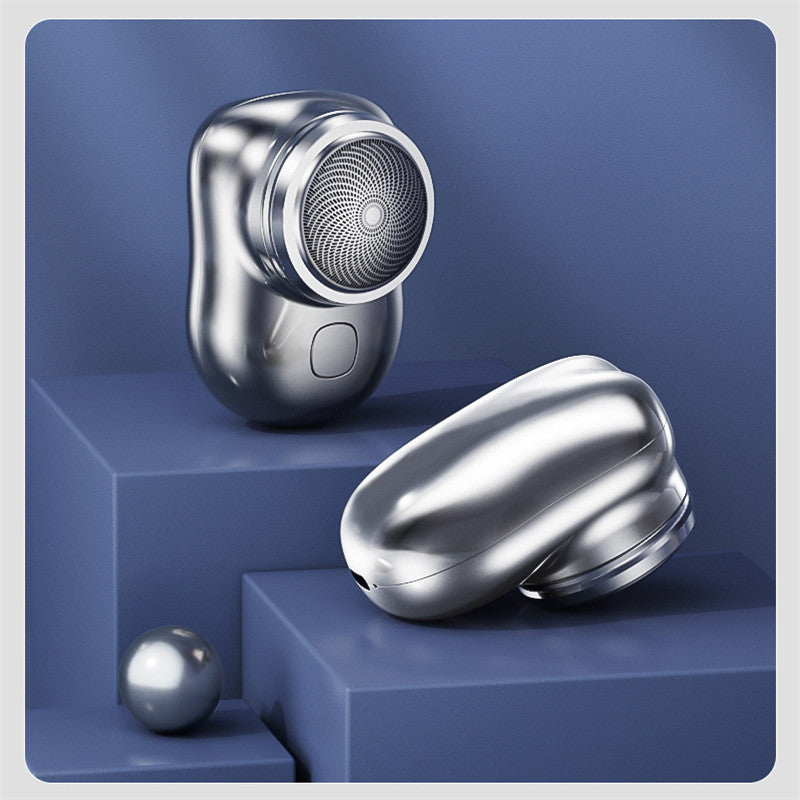 QuickTrim - Cordless Compact Shaver for a Perfect Look