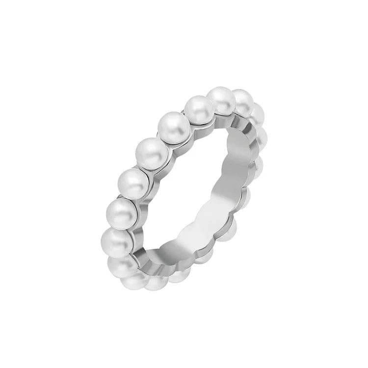Amaris Refined Pearl Ring – A Timeless Piece of Jewelry