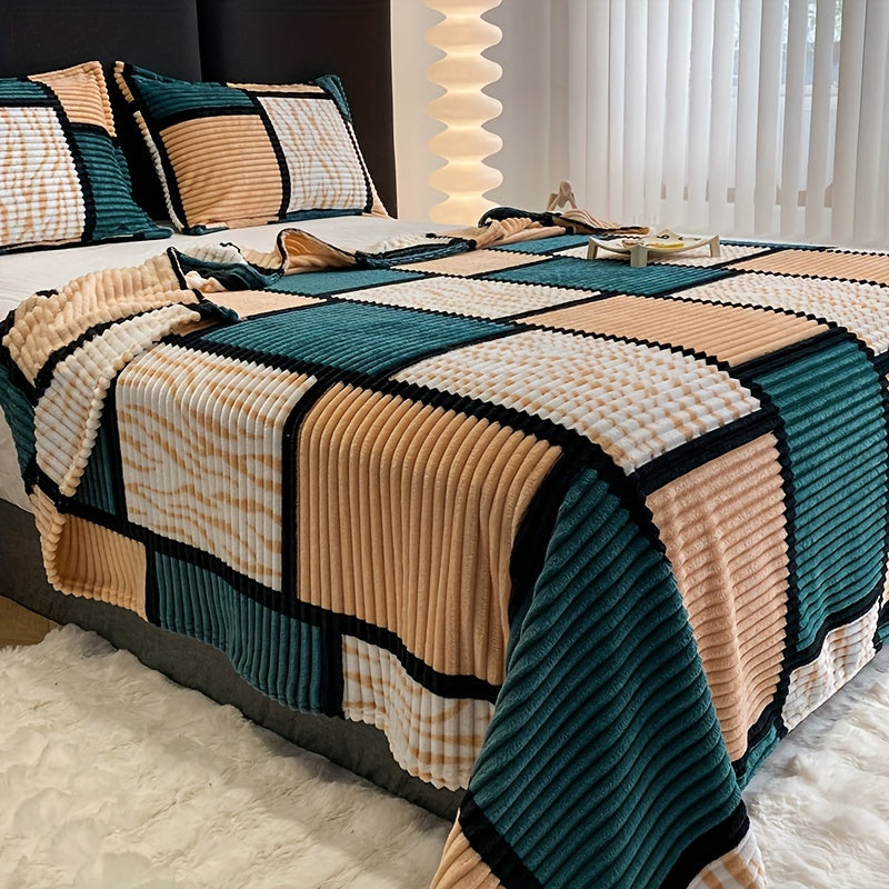 CozyLuxe – Flannel Blanket for Every Season